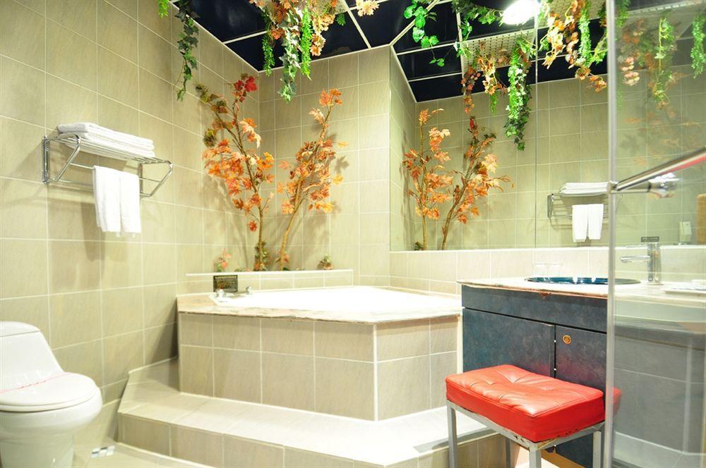 The We Hotel Taipei Extérieur photo
