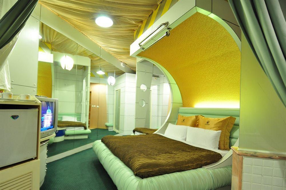 The We Hotel Taipei Extérieur photo